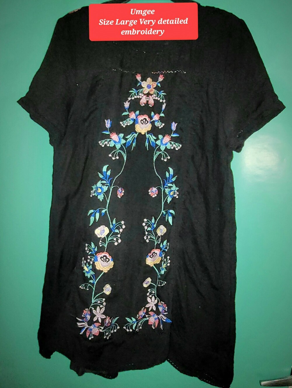 Umgee Black Short Sleeve Tunic with Multicolor Floral Embroidery
